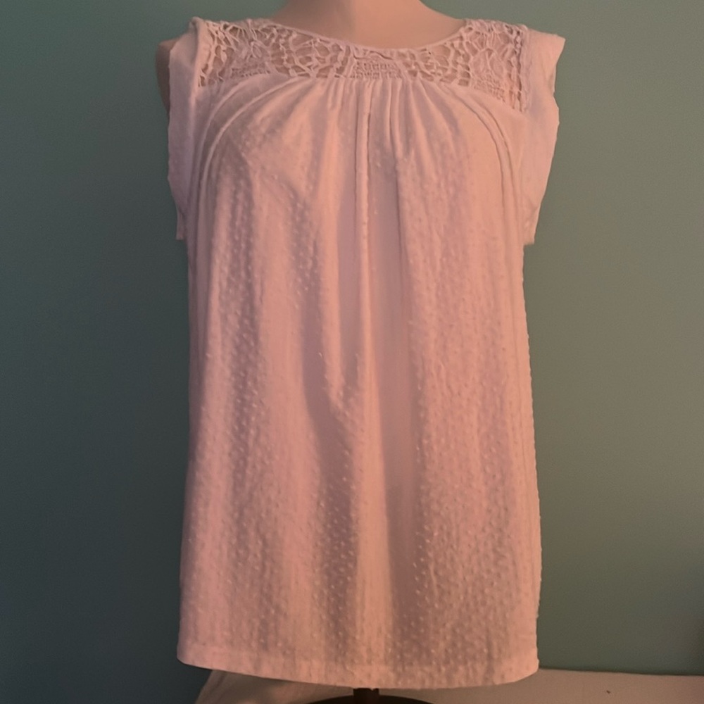 NWT XL sleeveless top